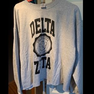 Delta Zeta Crewneck!
